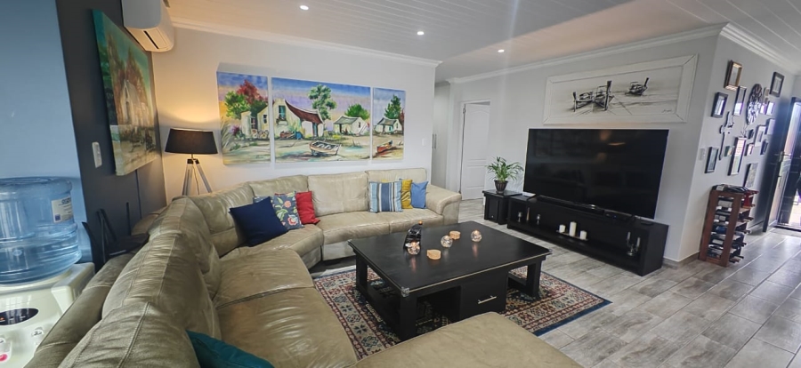 3 Bedroom Property for Sale in Tergniet Western Cape